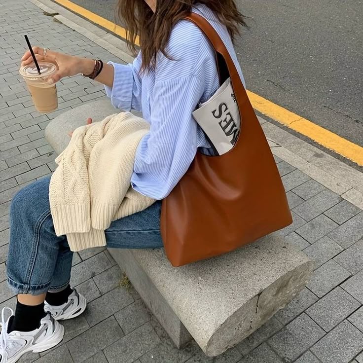 Kuis Online Seru Tebak Jenis Tas Cewe yang Sesuai Sama Mood Kamu