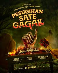 Pesugihan: Sate Gagak merupakan film horor Indonesia yang menceritakan tentang usaha sate yang tiba-tiba ramai setelah melakukan pesugihan. Namun, kesuksesan tersebut membawa teror supranatural dan konsekuensi menyeramkan yang menguji batas moral para tokohnya.