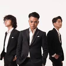 Seberapa jauh kamu mengenal Weird Genius, grup musik EDM asal Indonesia yang sukses mencuri perhatian dunia lewat lagu-lagu inovatif dan perpaduan unsur budaya lokal dengan musik elektronik modern? Dari perjalanan karier mereka, kolaborasi ikonik, hingga fakta-fakta menarik di balik kesuksesannya, buktikan pengetahuanmu dengan mengikuti Kuis Trivia Weird Genius ini!